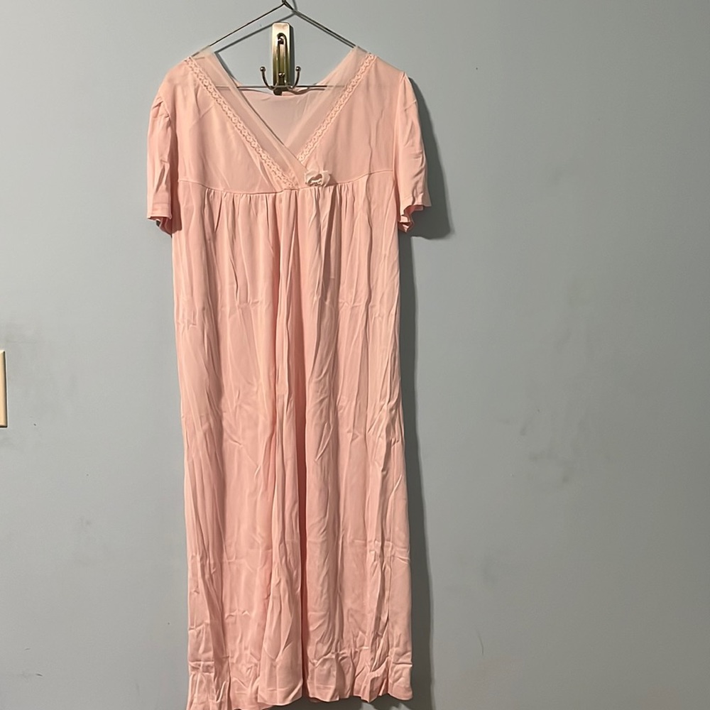 Vintage Phil maid Size 36 Baby Pink Nightgown